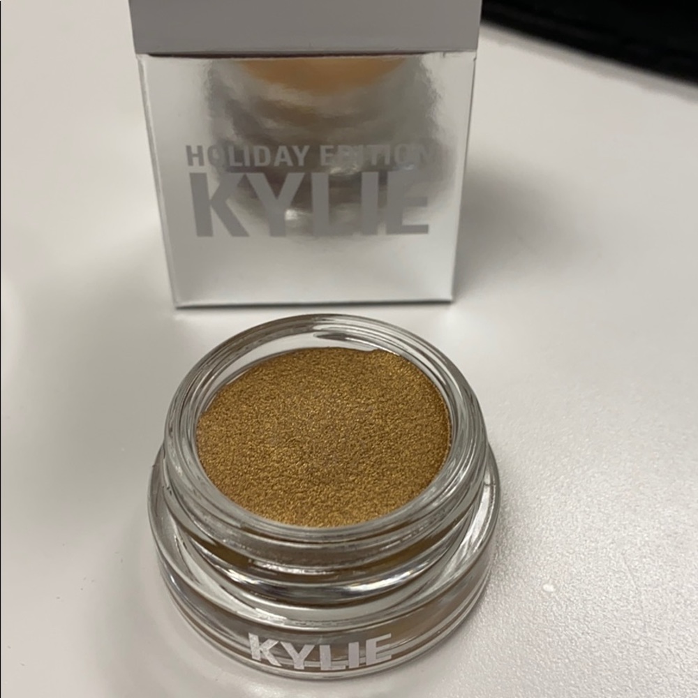 Kylie Cosmetics Yellow Gold Creme Shadow